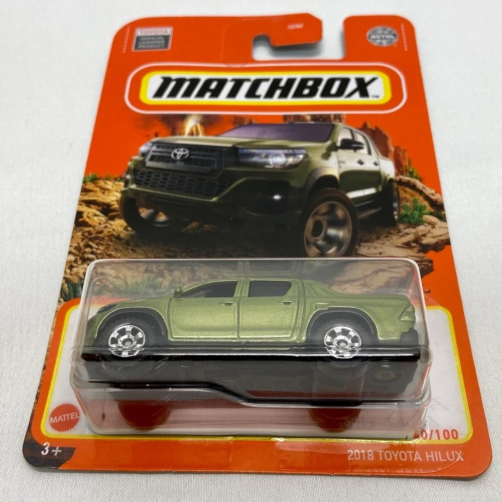 Matchbox 2018 Toyota Hilux 40/100 Green Metal 1/64‎ Toyota Official Truck 2023